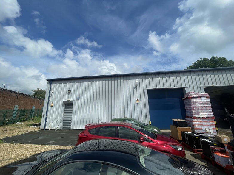 Lythalls Ln, Coventry à louer - Photo de l’immeuble – Image 2 sur 4