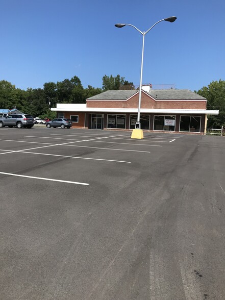 561 Broad st, Waverly, NY à vendre - Photo de l’immeuble – Image 1 sur 11