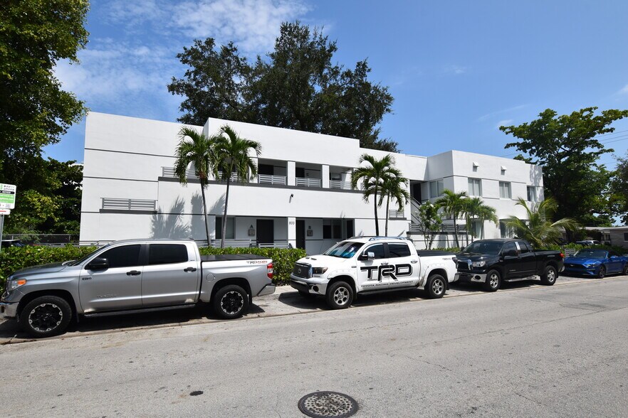 835 SW 8th Ave, Miami, FL à vendre - Photo de l’immeuble – Image 2 sur 3