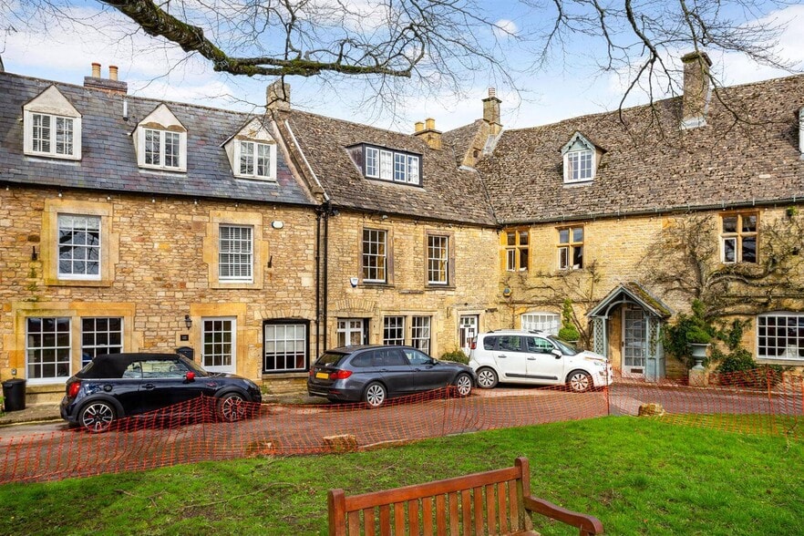 The Square, Stow On The Wold à vendre - Photo principale – Image 1 sur 3
