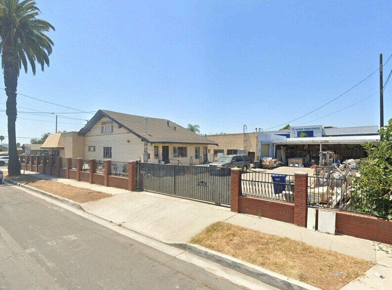 855 E Willow St, Signal Hill, CA à vendre - Photo de l’immeuble – Image 3 sur 6