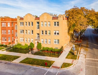 Plus de détails pour 1906 E 86th St, Chicago, IL - Logement à vendre