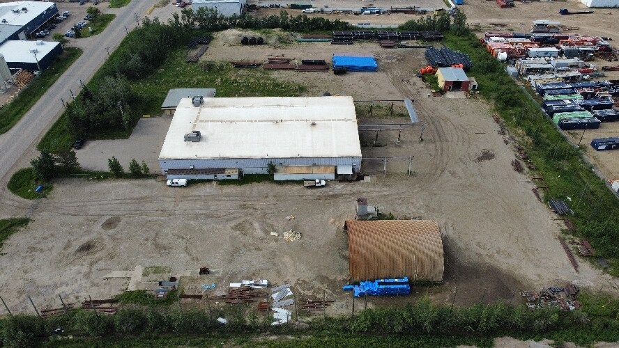 2102 5th St, Leduc County, AB à vendre - Photo de l’immeuble – Image 2 sur 22