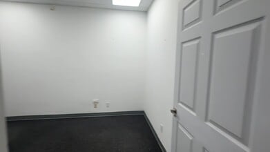 420 Federal Hwy, North Palm Beach, FL à louer - Vidéo sur l’annonce professionnelle 