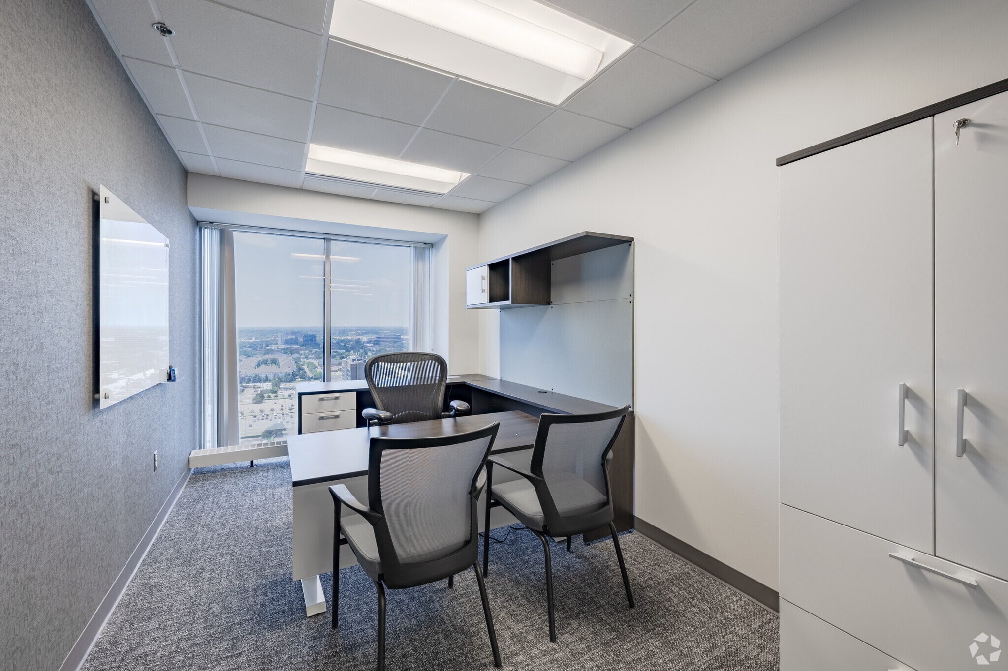 755 W Big Beaver Rd, Troy, MI à louer Photo intérieure– Image 1 sur 1