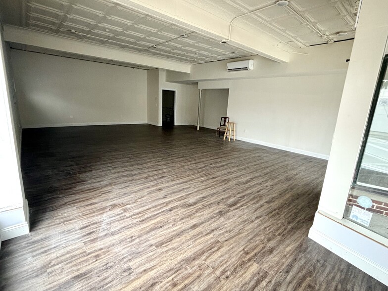 454 Main St, Islip, NY à louer - Photo de l’immeuble – Image 2 sur 5