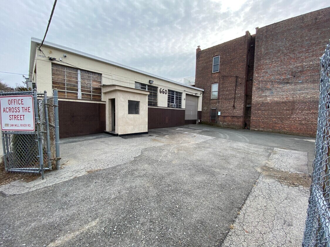 660 Saw Mill River Rd, Yonkers, NY à vendre Photo principale– Image 1 sur 7