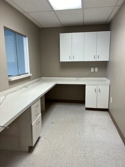 144 N Main St, Branford, CT à louer - Photo intérieure – Image 2 sur 7