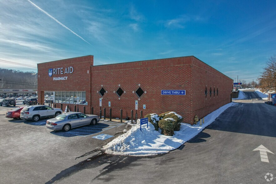4830 William Penn Hwy, Export, PA à louer - Photo de l’immeuble – Image 2 sur 5