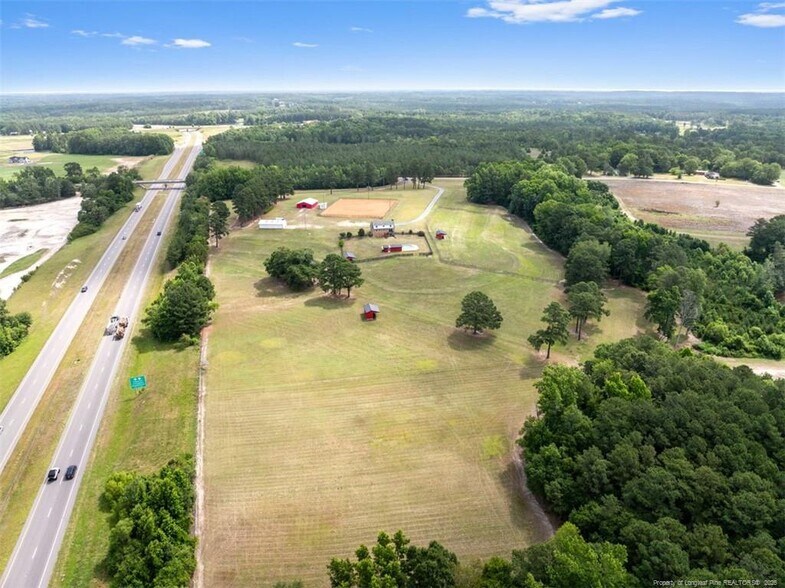 578 Atkins Rd, Cameron, NC à vendre - Photo de l’immeuble – Image 3 sur 11