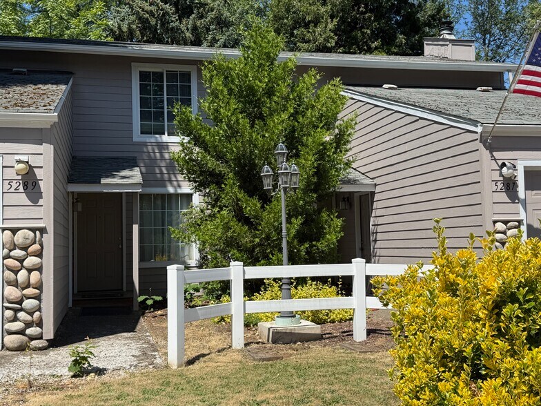 5287 Baxter Ct SE, Salem, OR à vendre - Photo de l’immeuble – Image 2 sur 7