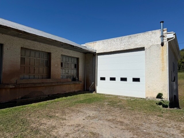 12 Fox Farm Rd, Phillipsburg, NJ à vendre - Photo de l’immeuble – Image 2 sur 7