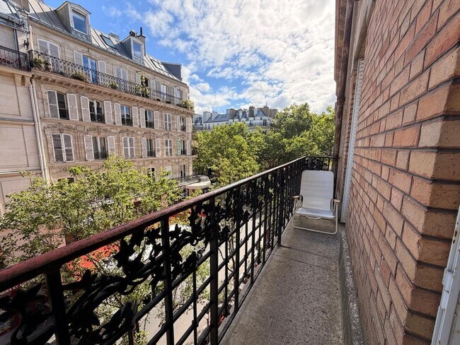 Plus de détails pour 25 Rue De La Reynie, Paris - Coworking à louer