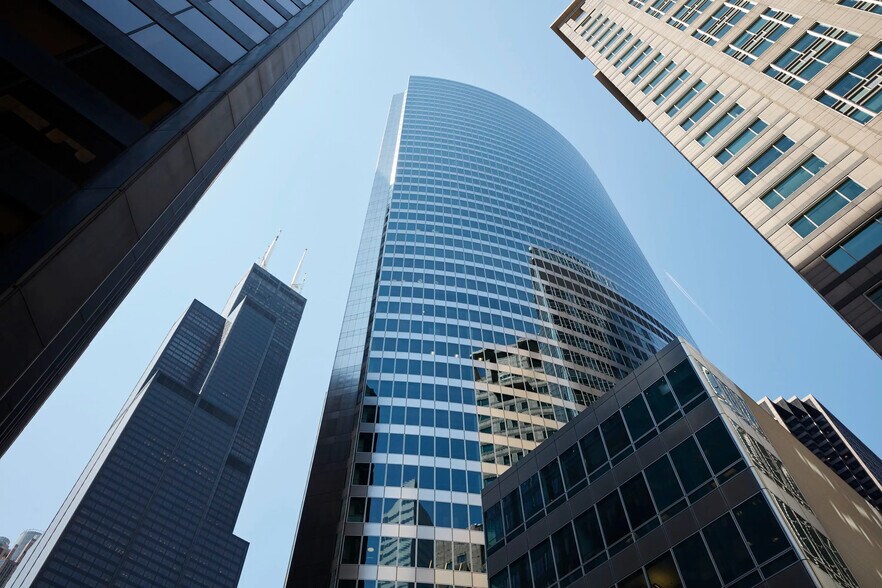 71 S Wacker Dr, Chicago, IL à louer - Photo de l’immeuble – Image 1 sur 1