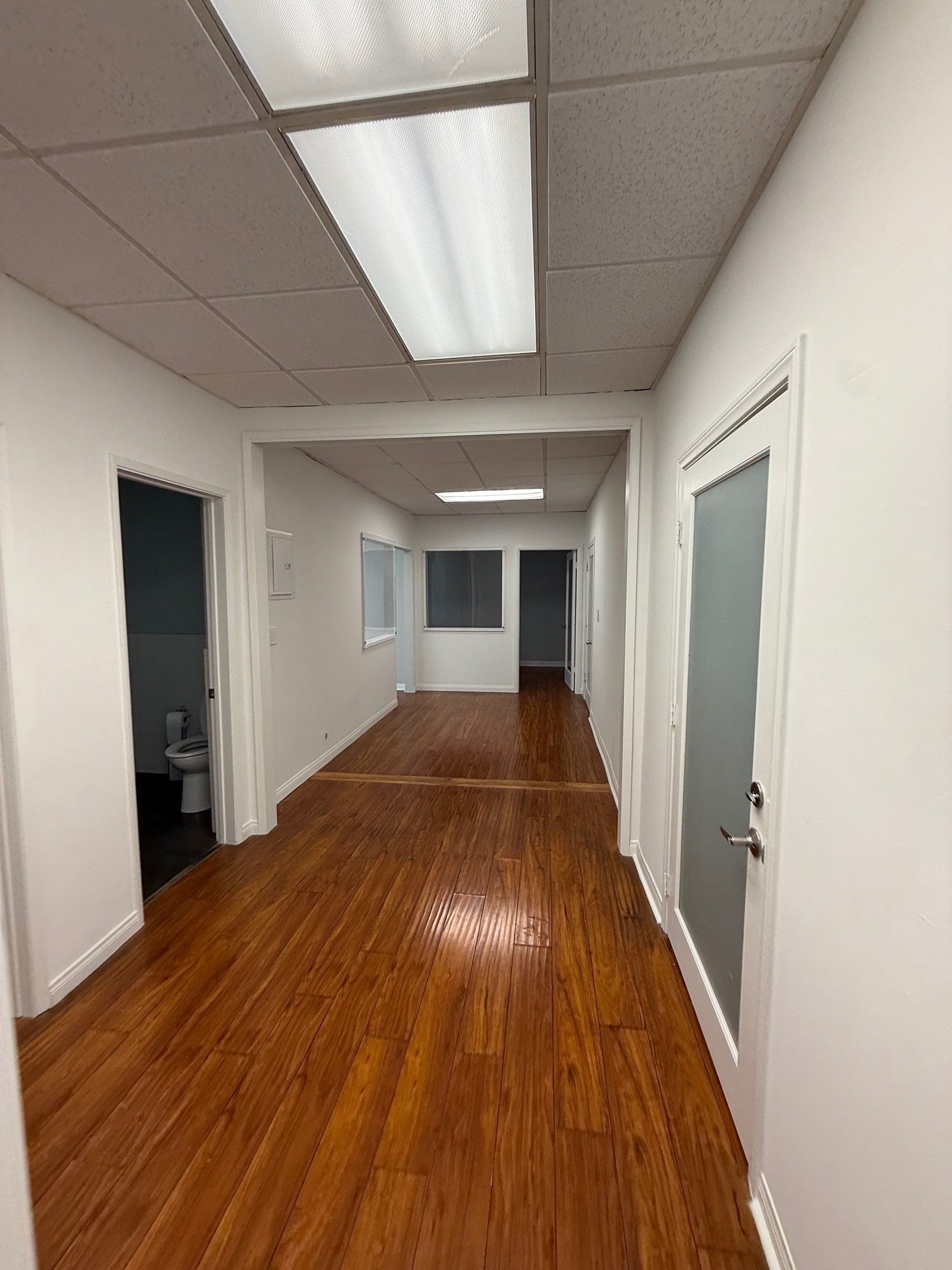 8228 W Sunset Blvd, Los Angeles, CA à louer Photo intérieure– Image 1 sur 16