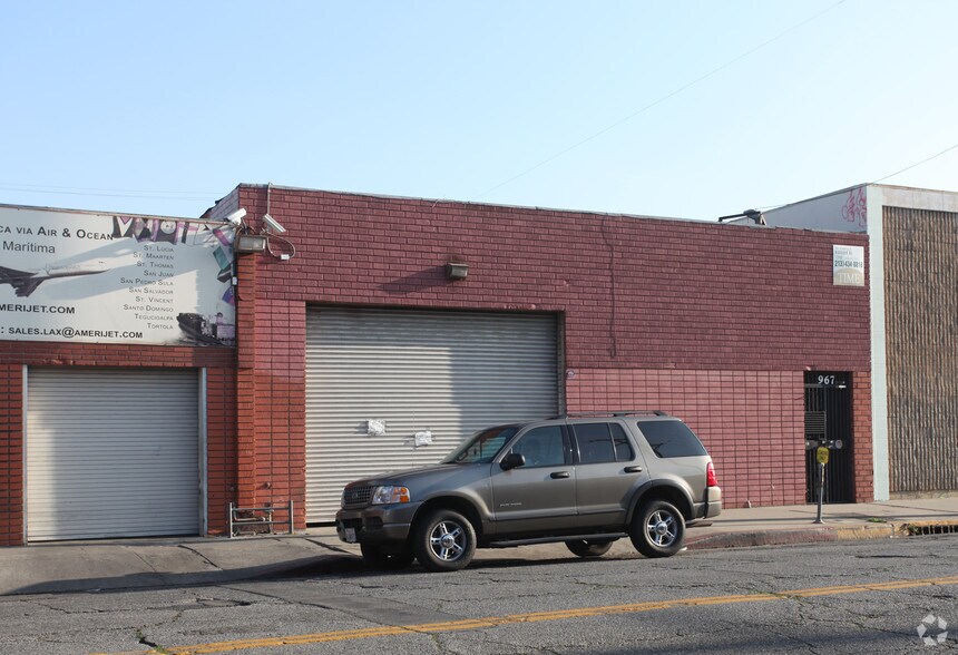 963-967 E 12th St, Los Angeles, CA à louer - Photo de l’immeuble – Image 2 sur 5