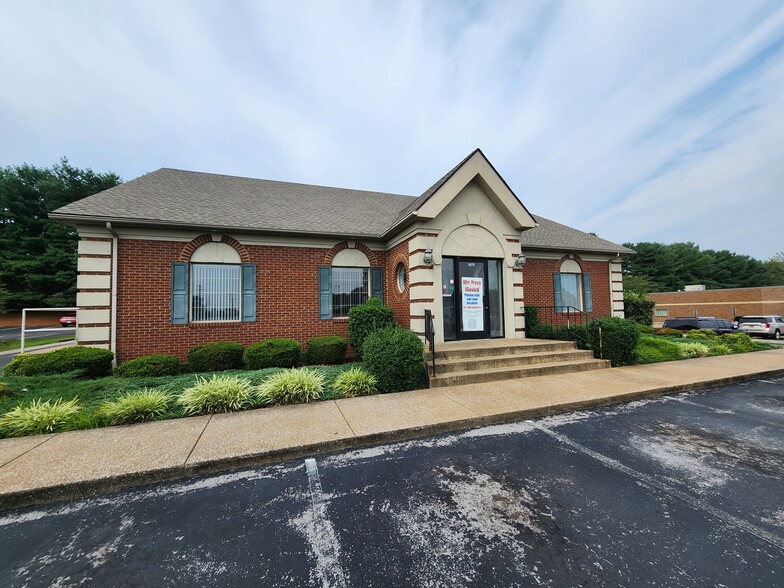 1475 Campbell Ln, Bowling Green, KY à louer - Photo de l’immeuble – Image 3 sur 12