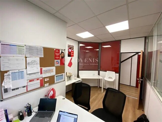 Plus de détails pour Bureau à louer