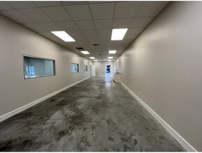 21631 Rhodes Rd, Spring, TX à louer Photo intérieure– Image 2 sur 12