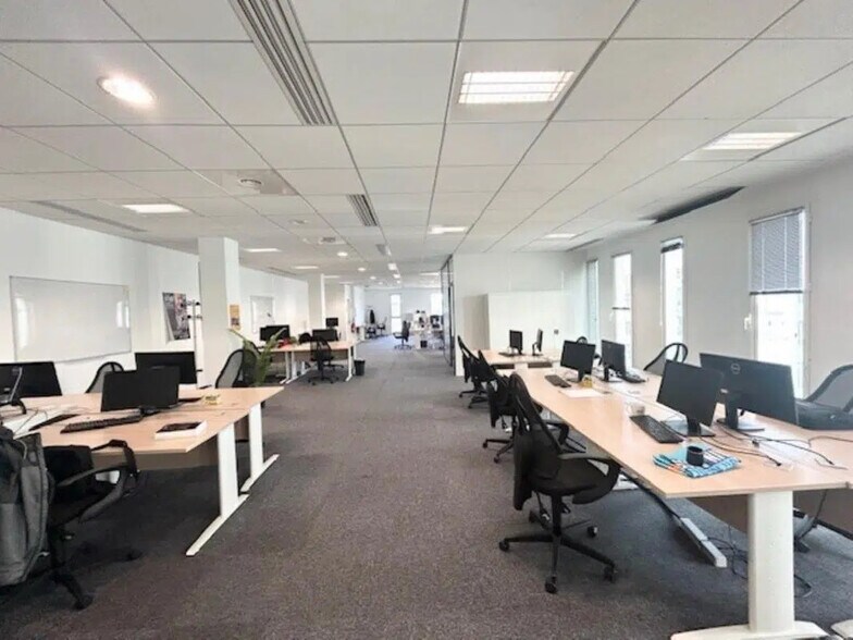210 Avenue Jean Jaurès, Lyon à louer - Photo de l’immeuble – Image 2 sur 10