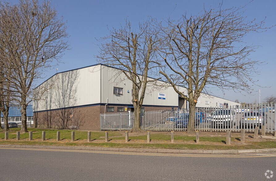 Bergen Way, Hull à louer - Photo de l’immeuble – Image 2 sur 6