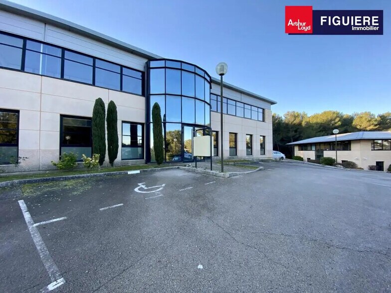 1330 Avenue Jean-René Guillibert Gautier De La Lauzière, Aix-en-Provence à louer - Photo de l’immeuble – Image 3 sur 10