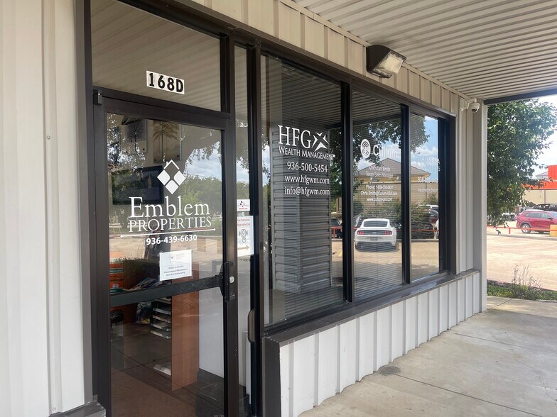168 Col Etheredge Blvd, Huntsville, TX à louer - Photo de l’immeuble – Image 2 sur 8