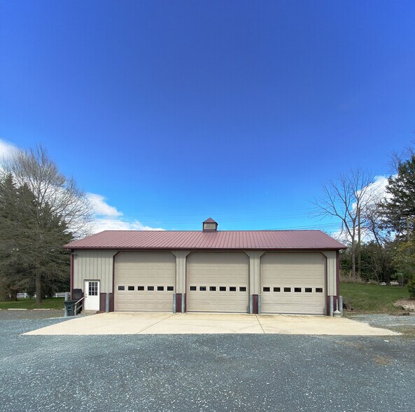 18001 Bowie Mill Road, Rockville, MD à louer - Photo de l’immeuble – Image 2 sur 3