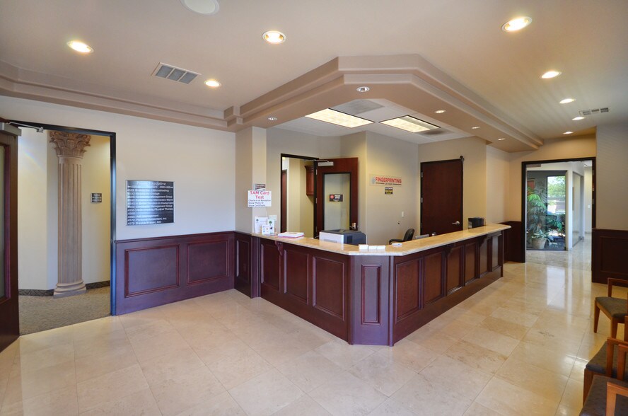 9017 S Pecos Rd, Henderson, NV à louer - Photo intérieure – Image 2 sur 9