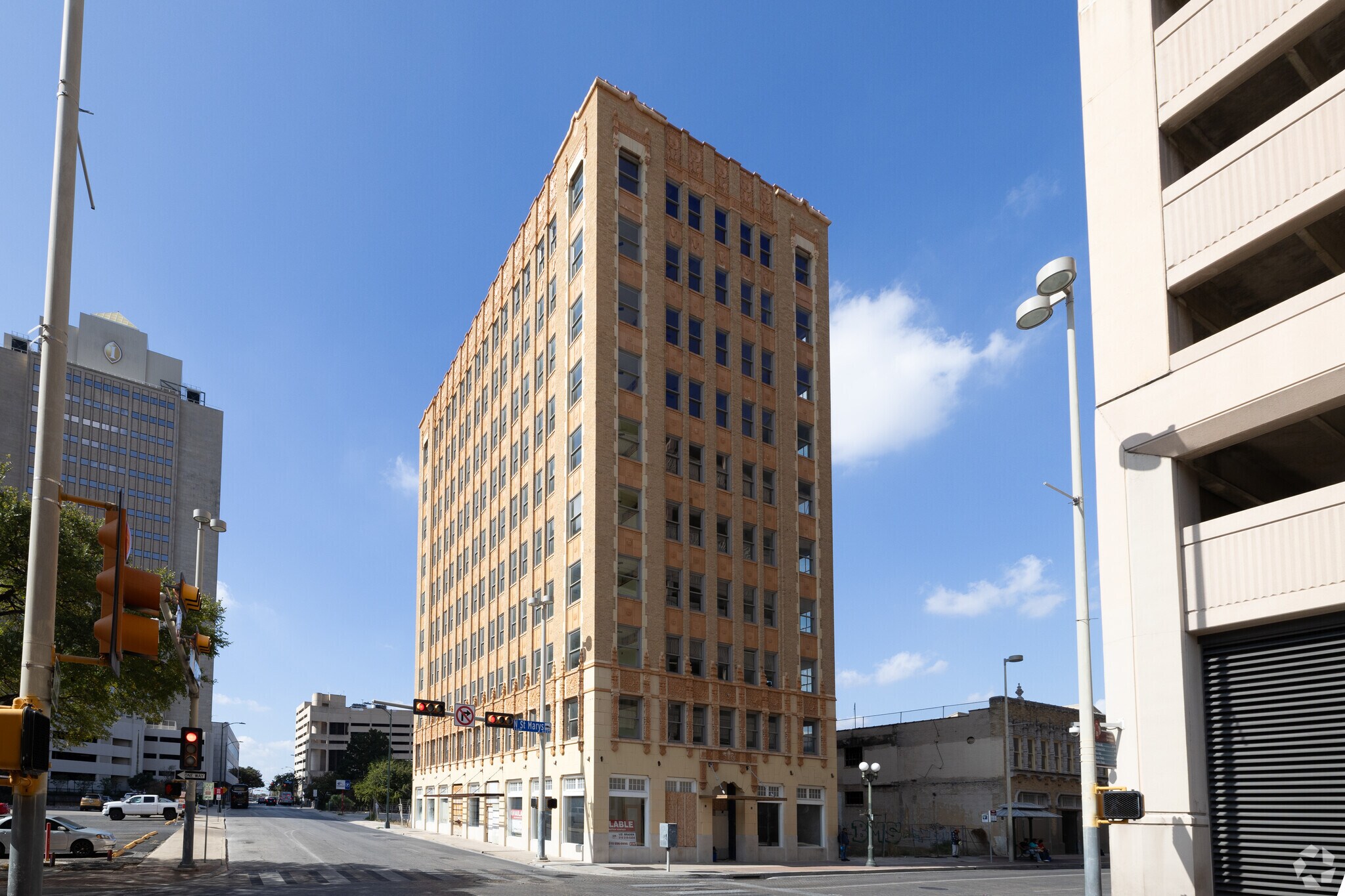 601 N Saint Marys St, San Antonio, TX à vendre Photo principale– Image 1 sur 11