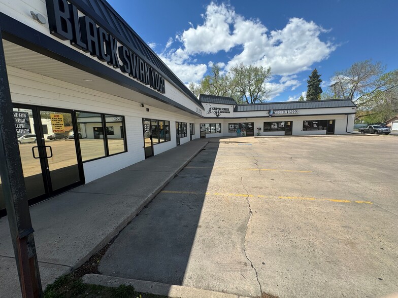 2801-2815 S Broadway, Englewood, CO à louer - Photo de l’immeuble – Image 2 sur 5