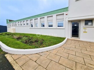 Plus de détails pour Local d'activités à louer