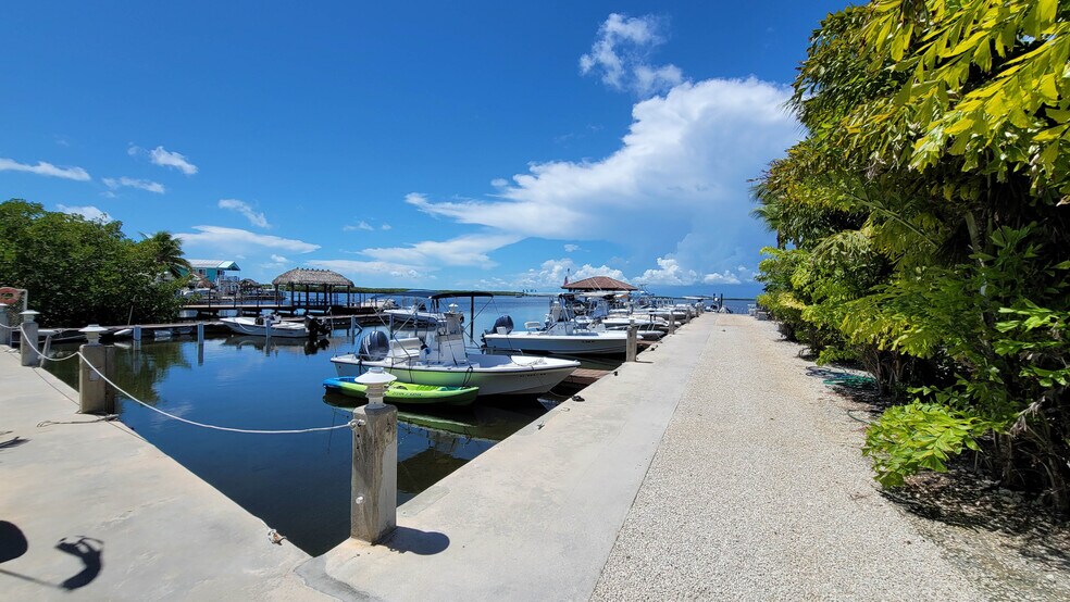 101600 Overseas Hwy, Key Largo, FL à vendre - Photo de l’immeuble – Image 3 sur 62