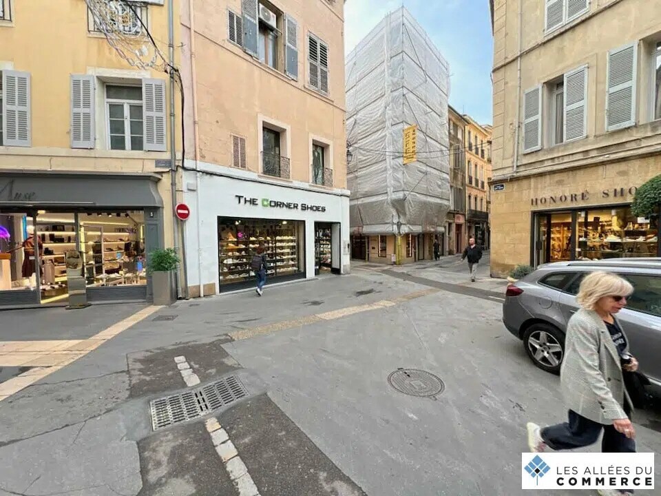 Local commercial dans Aix-en-Provence à louer Photo de l’immeuble– Image 1 sur 4