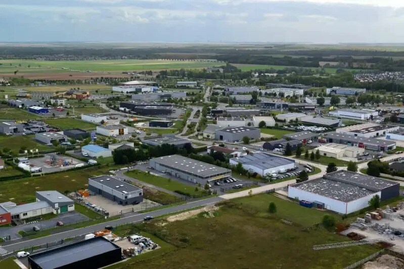 Terrain dans Châlons-en-Champagne à vendre Aérien– Image 1 sur 2