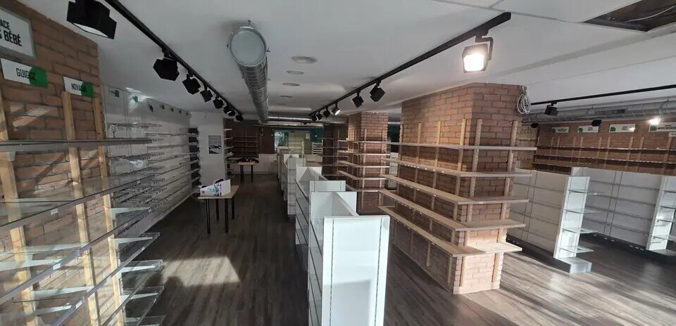 Local commercial dans Voiron à vendre Photo intérieure– Image 1 sur 6