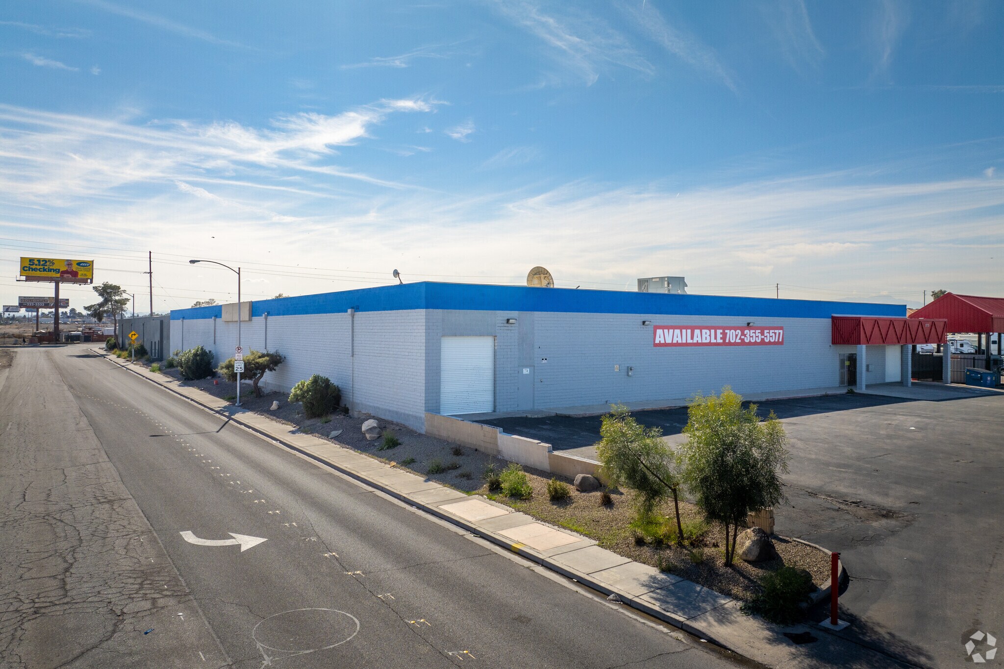 3775 E Sahara Ave, Las Vegas, NV à louer Photo principale– Image 1 sur 11