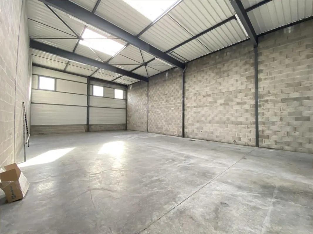 Bureau dans Saint-Priest à louer Photo intérieure– Image 1 sur 6