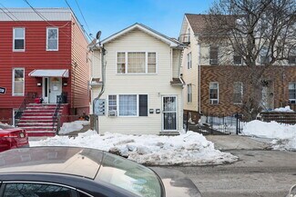 Plus de détails pour 41-43 Storms Ave, Jersey City, NJ - Logement à vendre