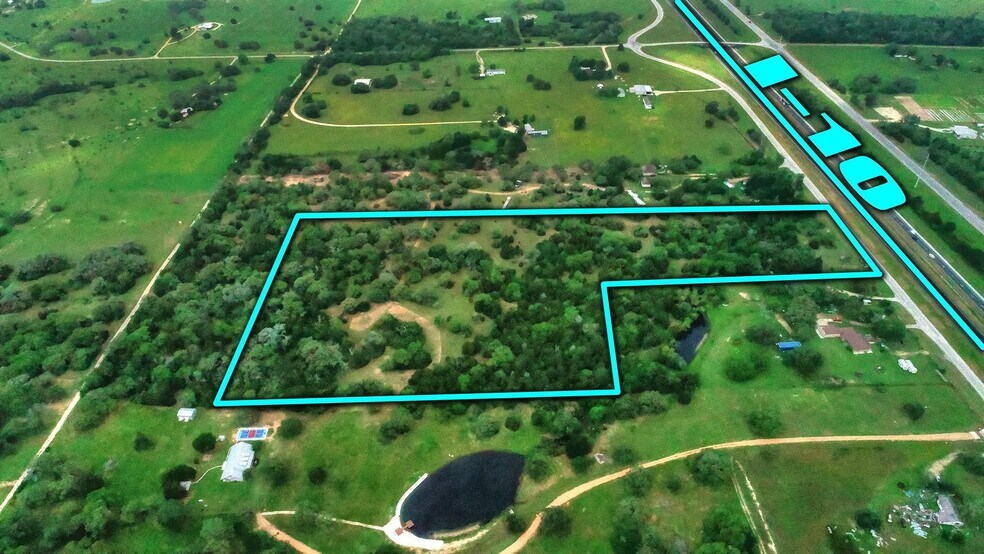 2736 Interstate 10, Weimar, TX à vendre - Photo de l’immeuble – Image 2 sur 14