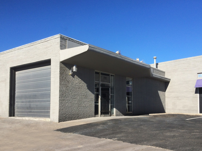 800 E 11th St, Wichita, KS à louer - Photo de l’immeuble – Image 3 sur 13