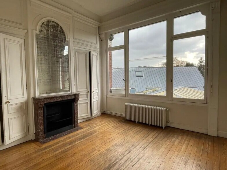 Bureau dans Lille à louer - Photo de l’immeuble – Image 3 sur 7