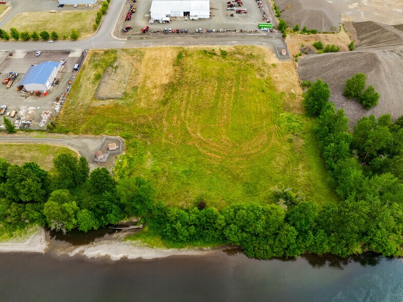 930 2nd st, Harrisburg, OR à vendre - Photo de l’immeuble – Image 3 sur 7