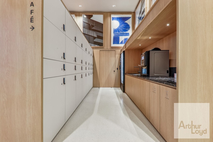 19 Place Françoise Dorin, Paris à louer - Photo intérieure – Image 2 sur 10