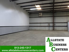 920 E 124th Ave, Tampa, FL à louer Photo intérieure– Image 1 sur 5