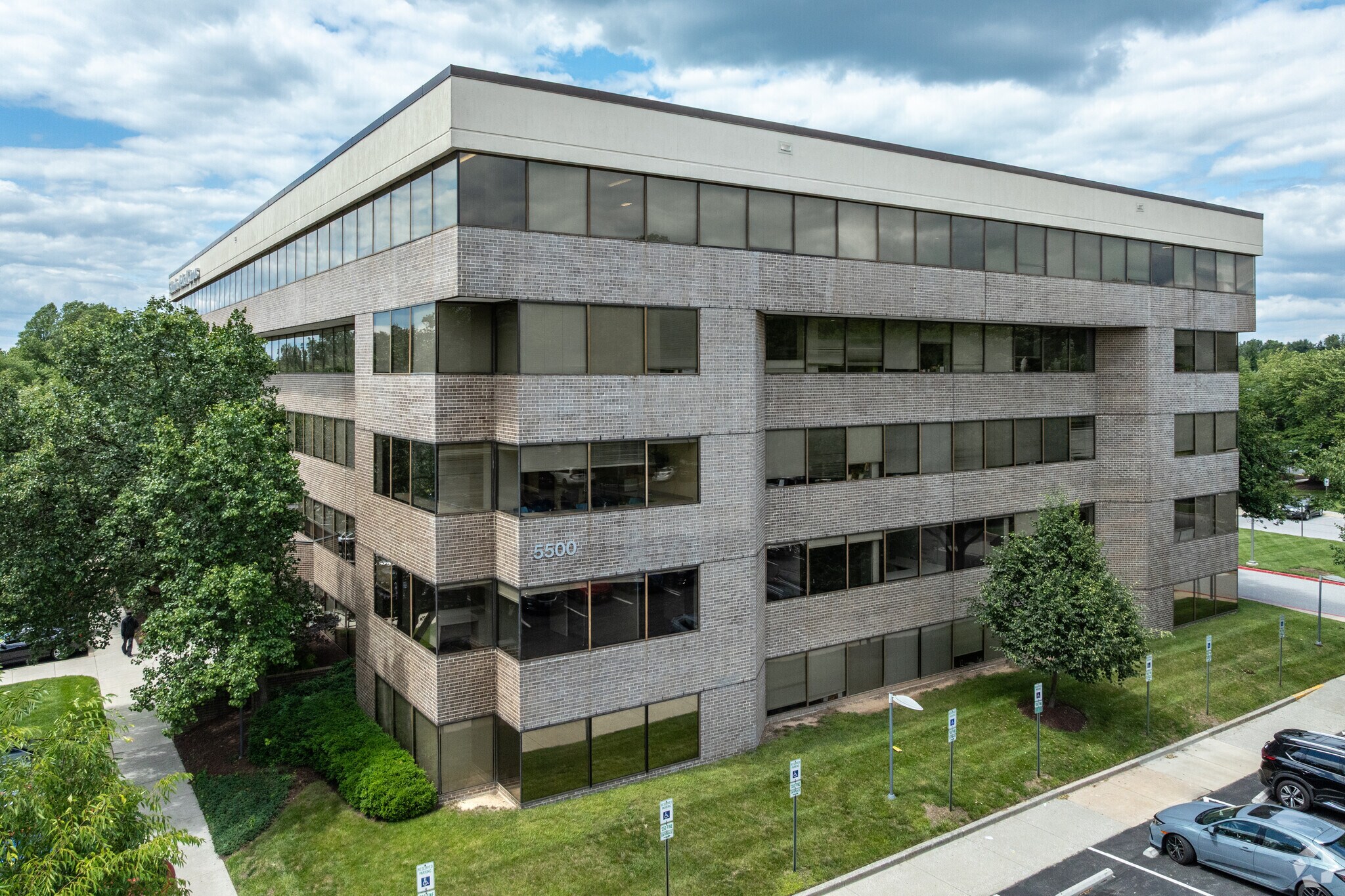 5500 Knoll North Dr, Columbia, MD à louer Photo principale– Image 1 sur 6