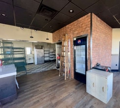 955 Main St, Mukwonago, WI à louer Photo de l’immeuble– Image 2 sur 3