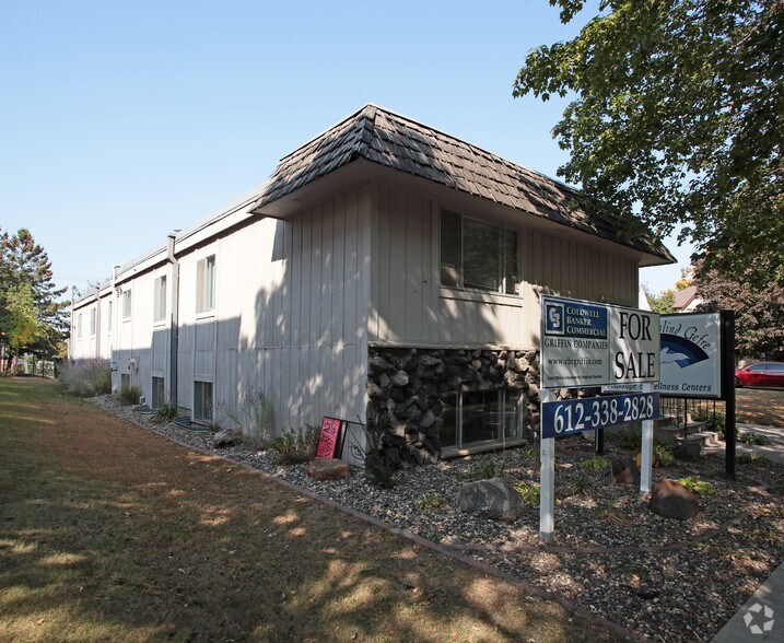621 Cleveland Ave S, Saint Paul, MN à louer - Photo de l’immeuble – Image 2 sur 2