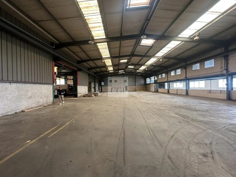 Industriel/Logistique dans Seyssins à vendre - Photo de l’immeuble – Image 3 sur 4