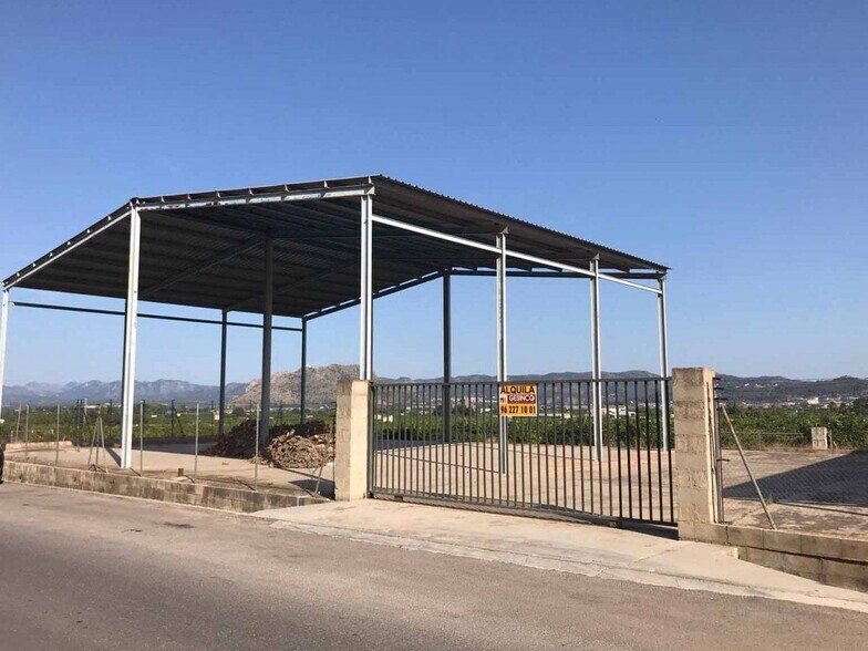 Industriel/Logistique dans València à louer - Photo de l’immeuble – Image 2 sur 2